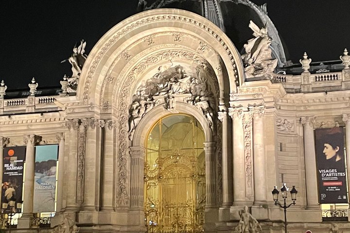 Paris with Love Private Guide and Driver