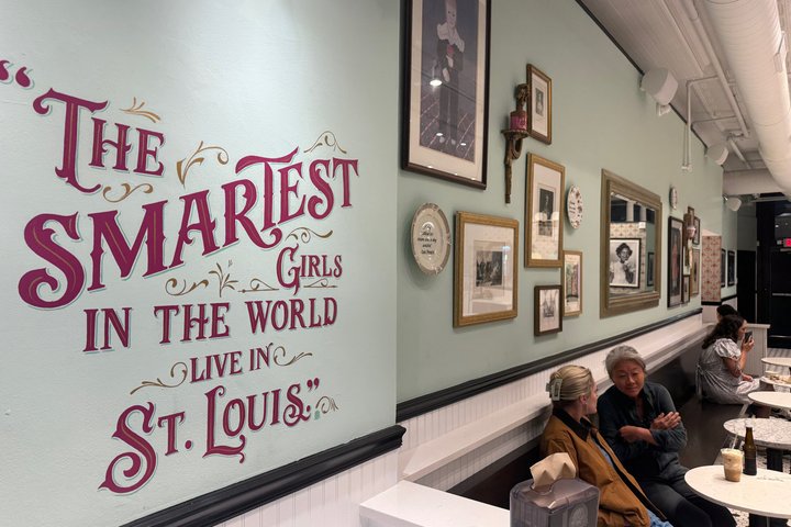 A Taste of Two Cities: St. Louis Food + History Walking Tour