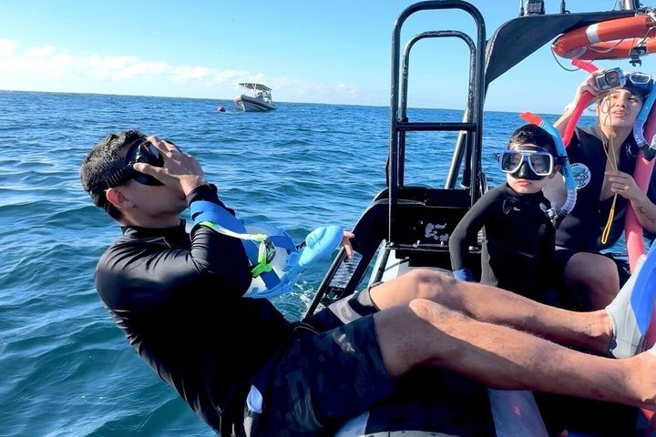 Ultimate Ocean Encounter Group Charter