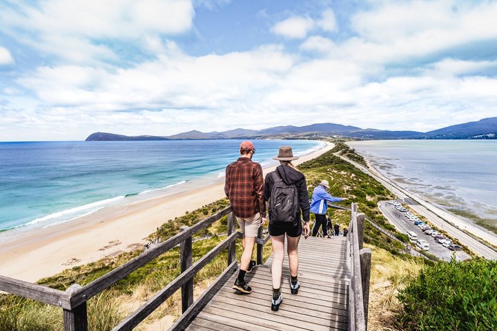 Bruny Island Full Day Tour inc Exclusive Lighthouse Tour
