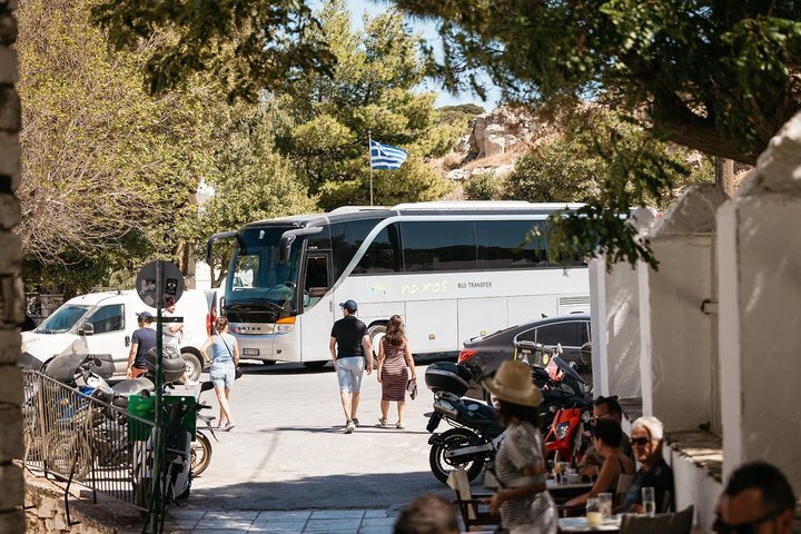 Naxos Highlights Bus Tour with Free Time for Lunch at Apeiranthos