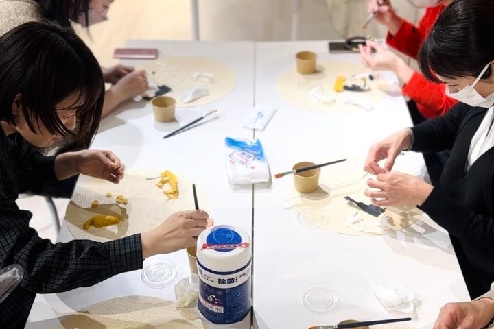 Make Your Own Cat Lamp with Traditional Tosa Washi in Kochi
