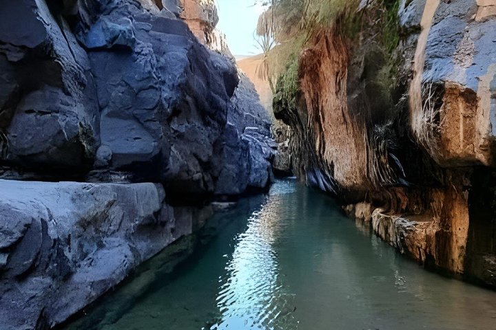 Tour from Ouarzazate to Vallee Du Draa and Dunes Of Tinfou