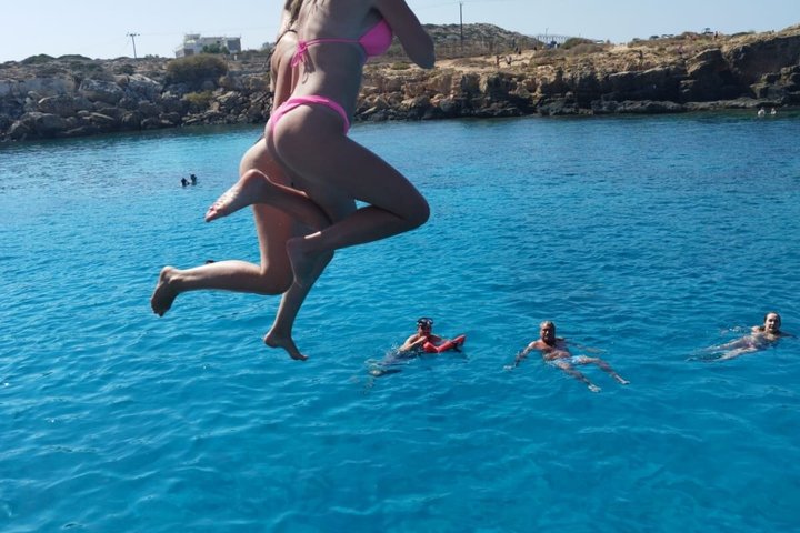 APHRODITE II -LAZY DAY CRUISE-BLUE LAGOON,TURTLE COVE, with LUNCH