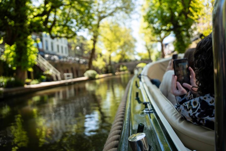 Utrecht Open Boat Canal Tour with Live Guide