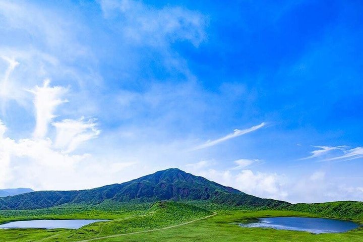 Mt. Aso Day Tour: Kusasenri, Kurokawa Onsen & Kamishikimi Shrine