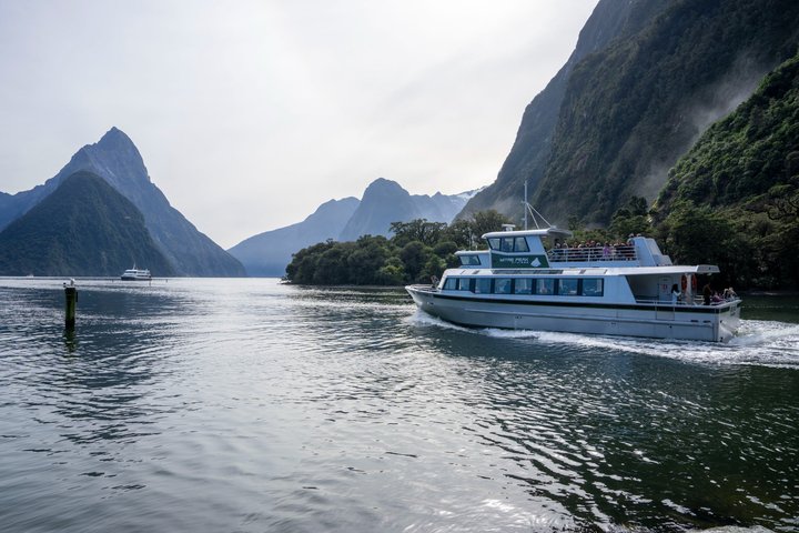 Full-Day Milford Sound Tour with Cruise and Walks from Te Anau