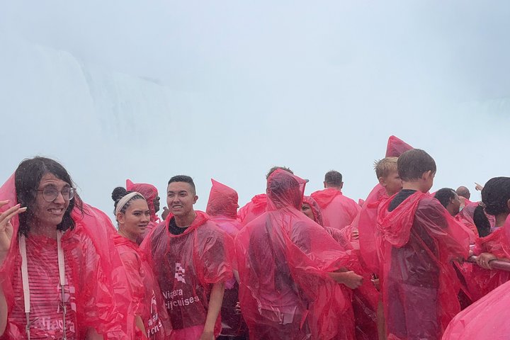 Toronto: Niagara Falls Sightseeing Tour + Boat, Journey & Lunch