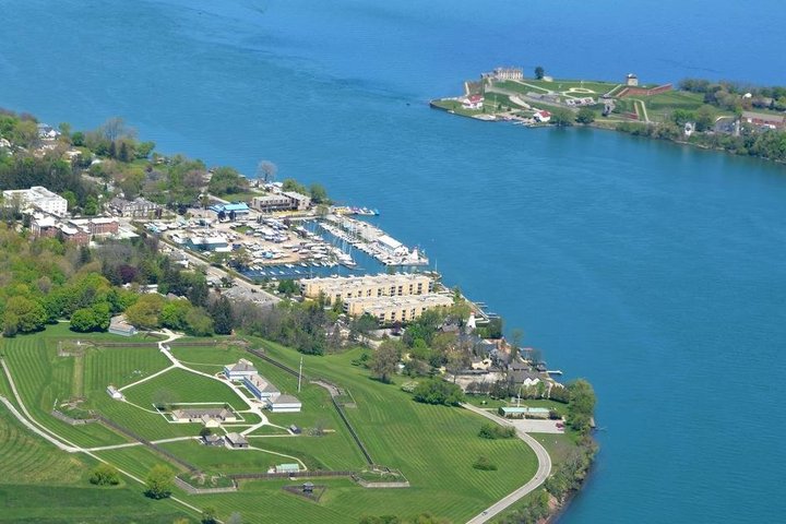 Toronto: Niagara Falls Sightseeing Tour + Boat, Journey & Lunch