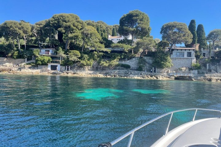 Private boat rental between Nice and Monaco