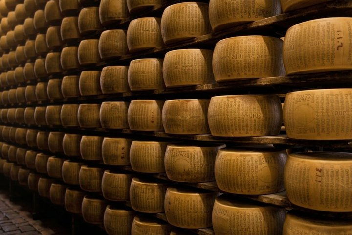 From Milk to Wheels: Parmesan Tour and Tasting in Parma