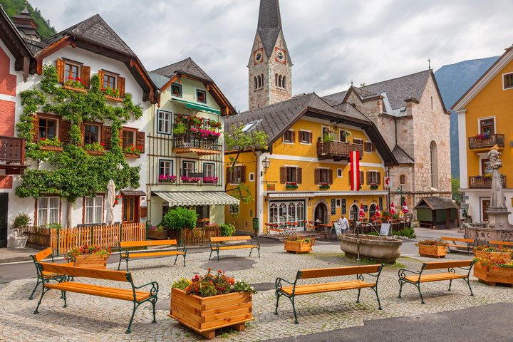 Hallstatt Guided Day Trip from Vienna With Boat Ride Option