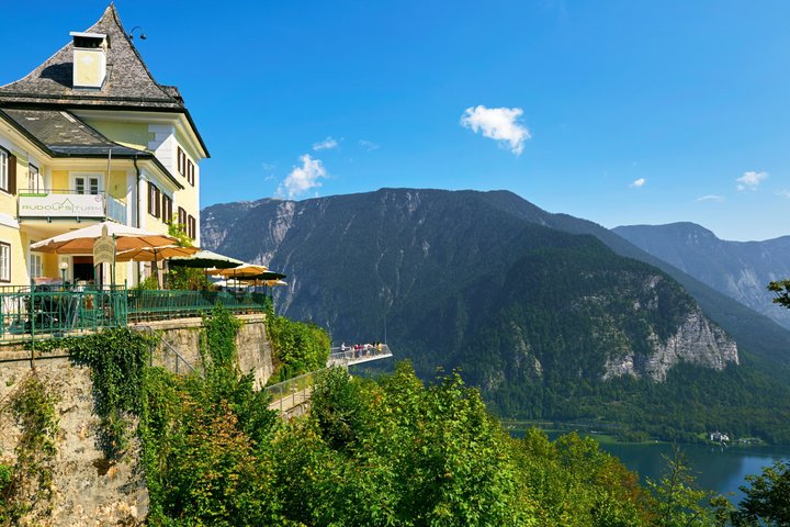 Hallstatt Guided Day Trip from Vienna With Boat Ride Option