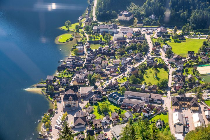 Hallstatt Guided Day Trip from Vienna With Boat Ride Option