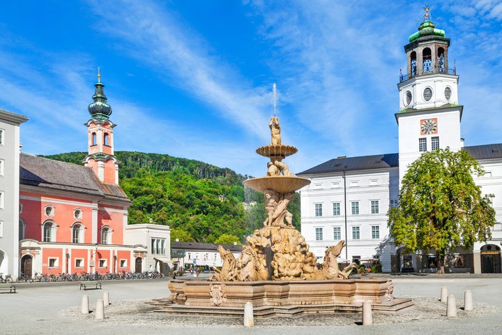 From Vienna to Hallstatt, Salzburg, Alps and Lakes Day Trip