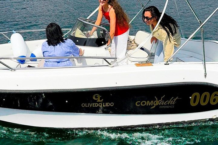 Lake Como License Free Boat Rental Departing from Varenna
