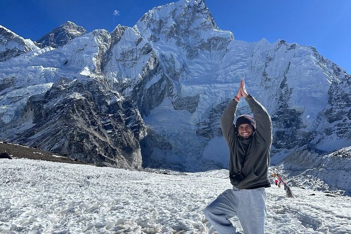 Landing Everest Base Camp Kalapathar by Helicopter with Breakfast