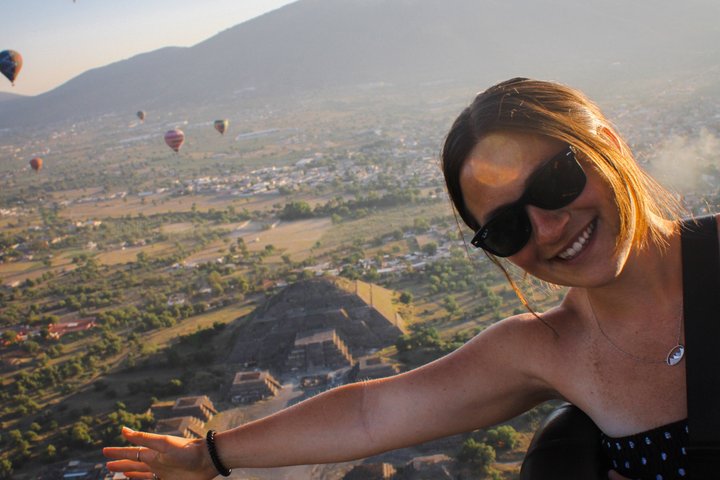 Balloon Flight+Gruta brekfast+Teotihuacan Tour from Mexico City