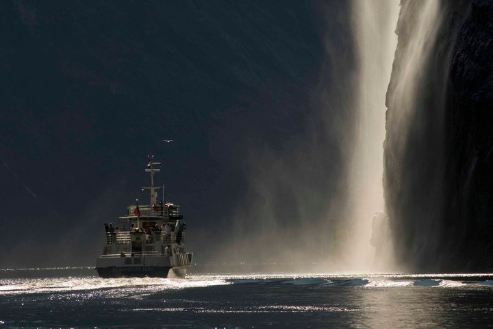 Geiranger Fjord Sightseeing Cruise – 75 min