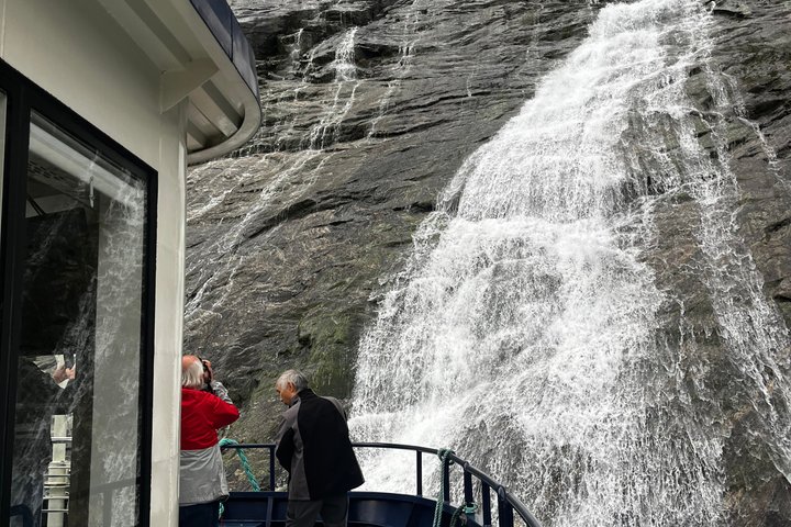 Geiranger Silent Fjord Cruise – 2 hours
