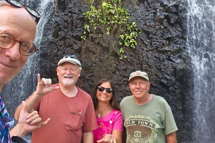Small Group Shared Half Day Tahiti Tour Waterfalls&Scenic Coast