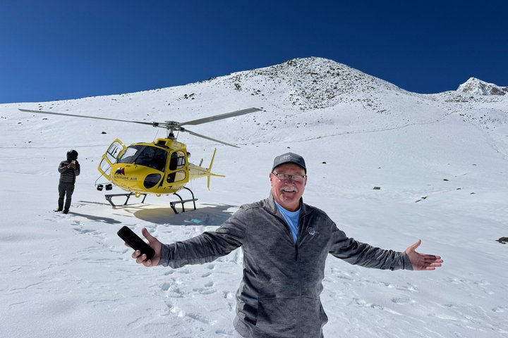 Landing Everest Base Camp Kalapathar by Helicopter with Breakfast