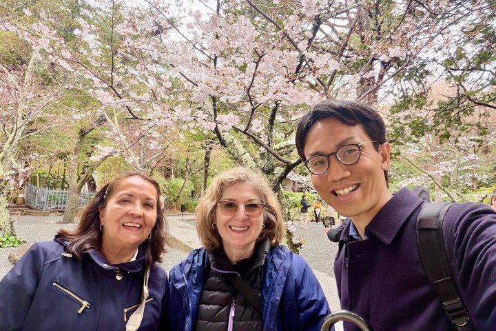 Half-Day Private & Customizable Tour with Kamakura-Born Guide