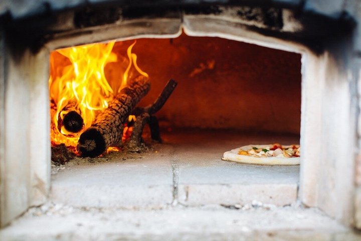 Florence Pizza or Pasta Class & Gelato Making at a Tuscan Farm