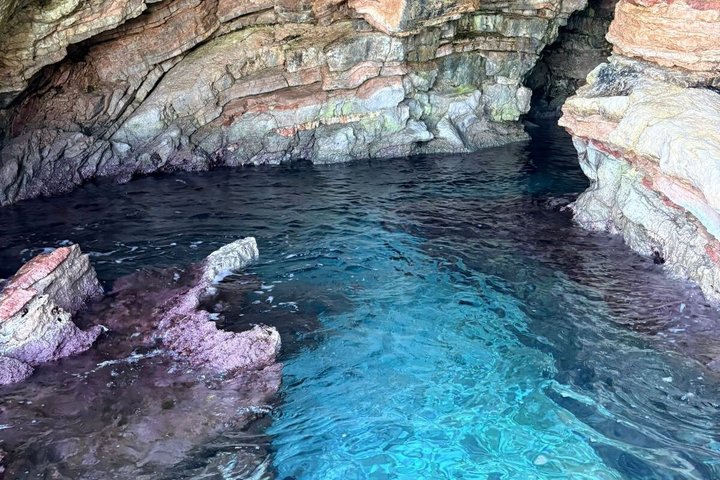 Sarandë: Small-Group Boat Tour with Surprise Extra Stop