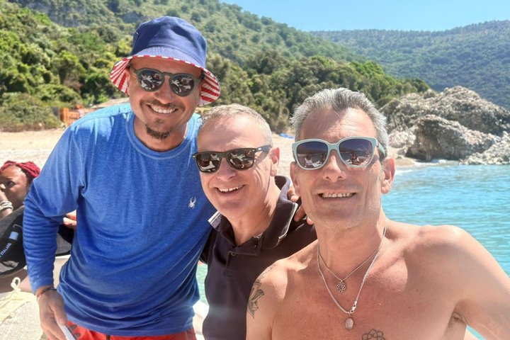 Sarandë: Small-Group Boat Tour with Surprise Extra Stop