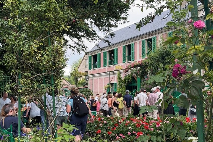 Giverny and Impressionism Private Tour