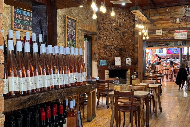 Adelaide Gems in a Day: Hahndorf, Glenelg Beach, City Tour 6.5hrs