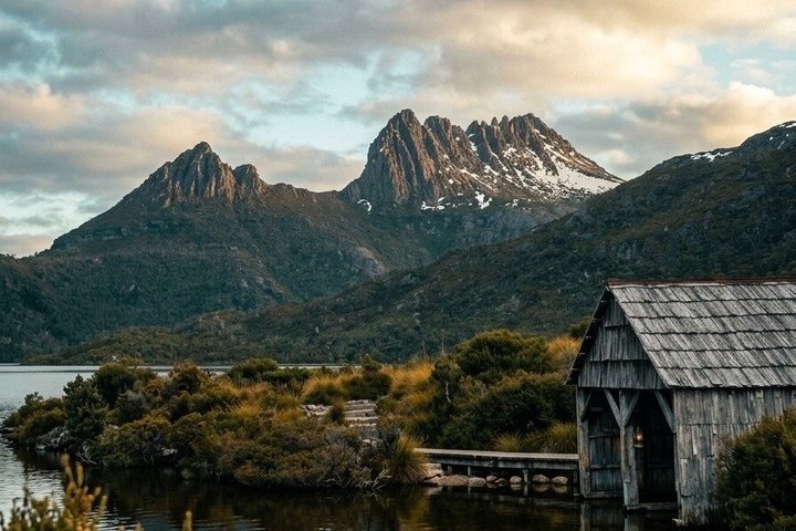 Cradle Mountain Day Trip from Hobart with Scenic Stops