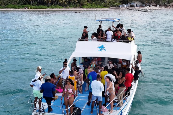 Punta Cana Exclusive Hip Hop Party Boat Vibes Adult With Open bar