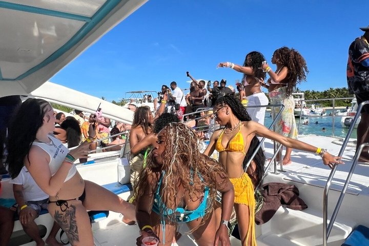 Punta Cana Exclusive Hip Hop Party Boat Vibes Adult With Open bar
