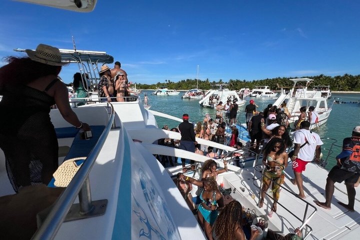 Punta Cana Exclusive Hip Hop Party Boat Vibes Adult With Open bar