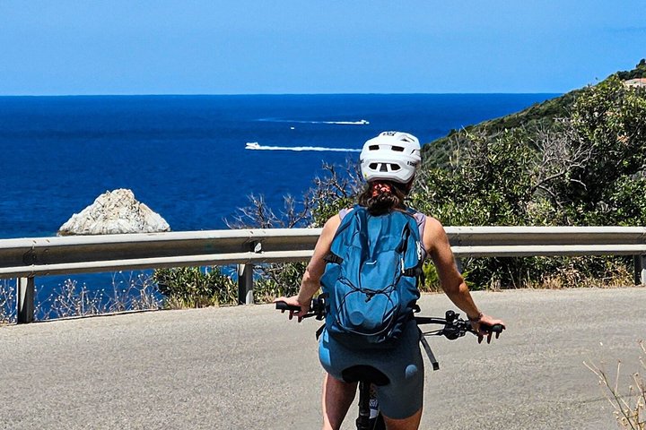 E-bike Experience • Tour of Portoferraio by e-bike