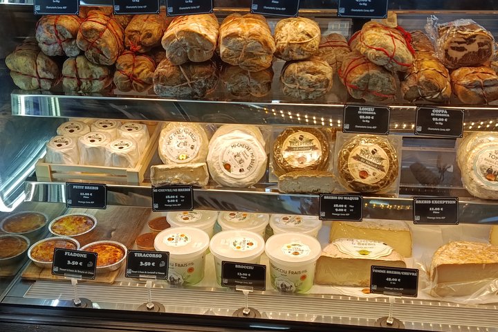 AVIGNON ESSENTIALS: A Food and Wine First Taste