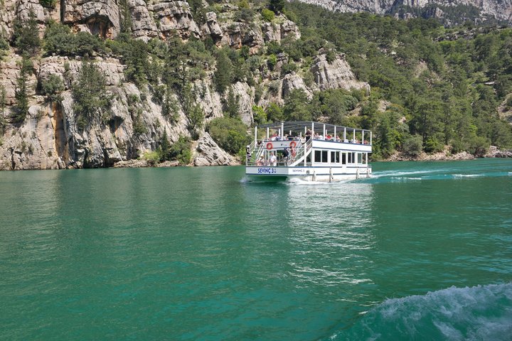 Side Green Canyon Boat Tour with Lunch and Hotel Transfer