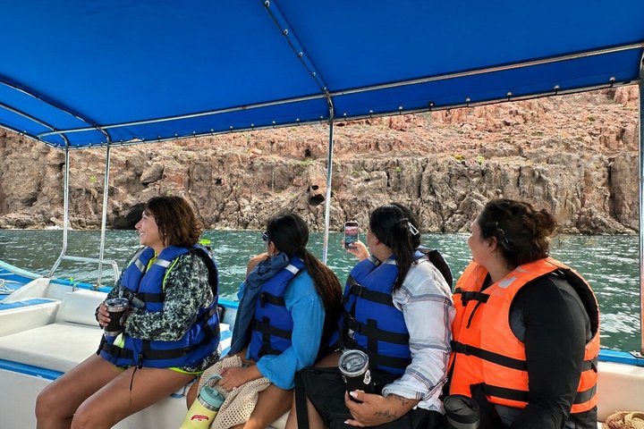 Espiritu Santo Island Tour with Sea Lion Snorkeling