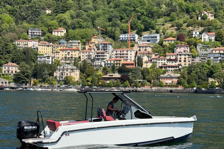 Lake Como Boat tour share with PROSECCO