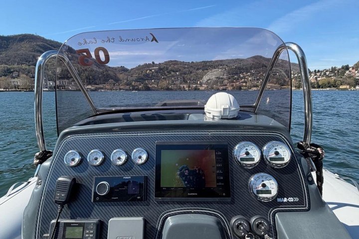Lake Como Boat tour share with PROSECCO