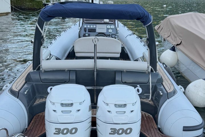 Lake Como Boat tour share with PROSECCO