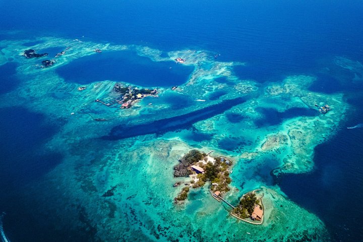 Full Day Tour of 5 Must-See Places in the Rosario Islands