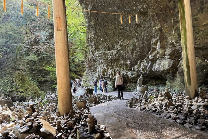 Day Tour to Miyazaki Takachiho Gorge & Shrine depart from Fukuoka