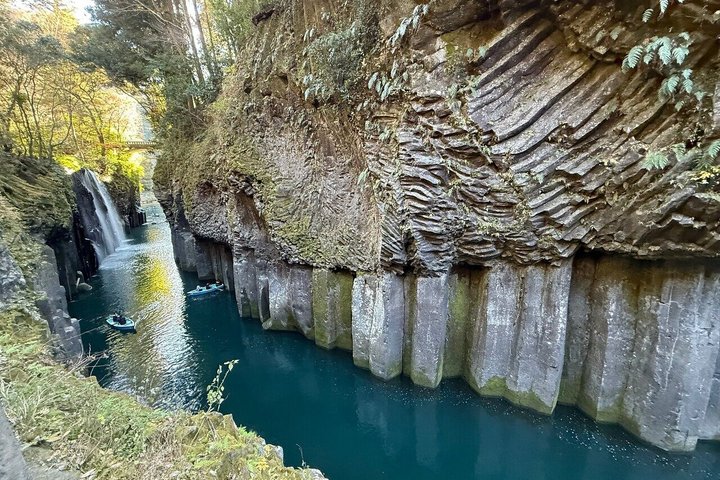 Day Tour to Miyazaki Takachiho Gorge & Shrine depart from Fukuoka