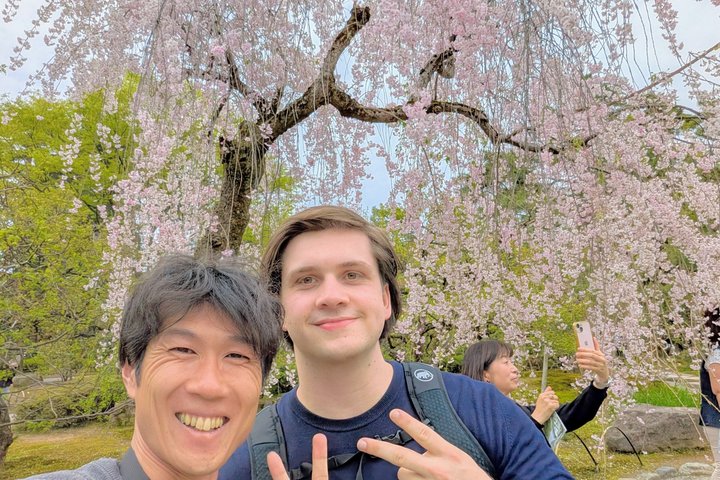Kanazawa Highlights: Garden, Castle, Samurai & Geisha+Taxi
