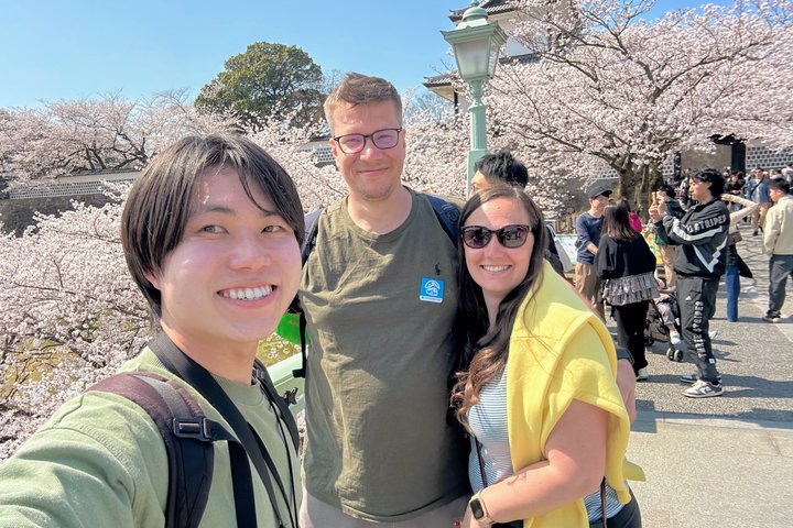 Kanazawa Highlights: Garden, Castle, Samurai & Geisha+Taxi