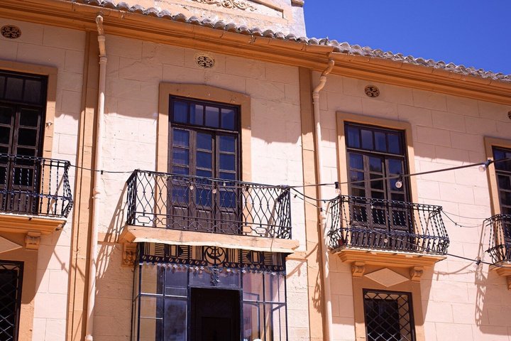 Valencia: Utiel-Requena Cave & Winery Day Trip with Tasting