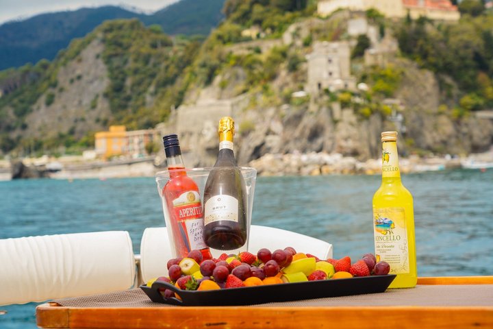 Cinque Terre Boat Tour Departing from Monterosso
